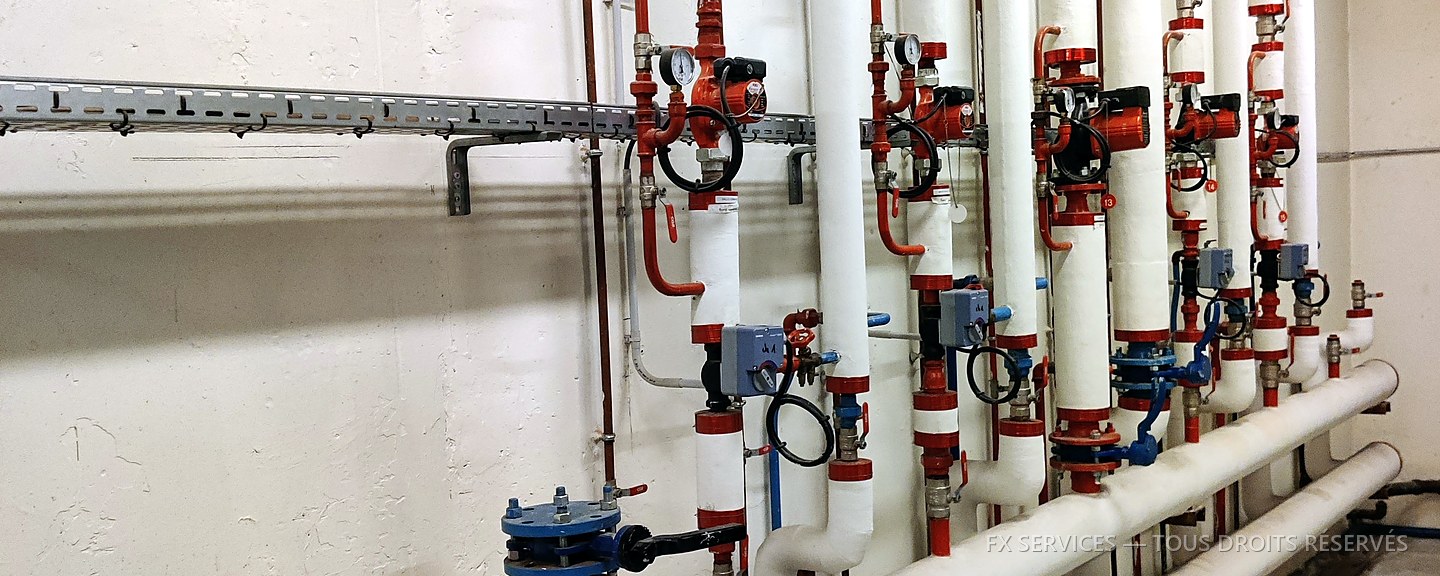 Rampe de vannes et organes de régulation sur un réseau de distribution